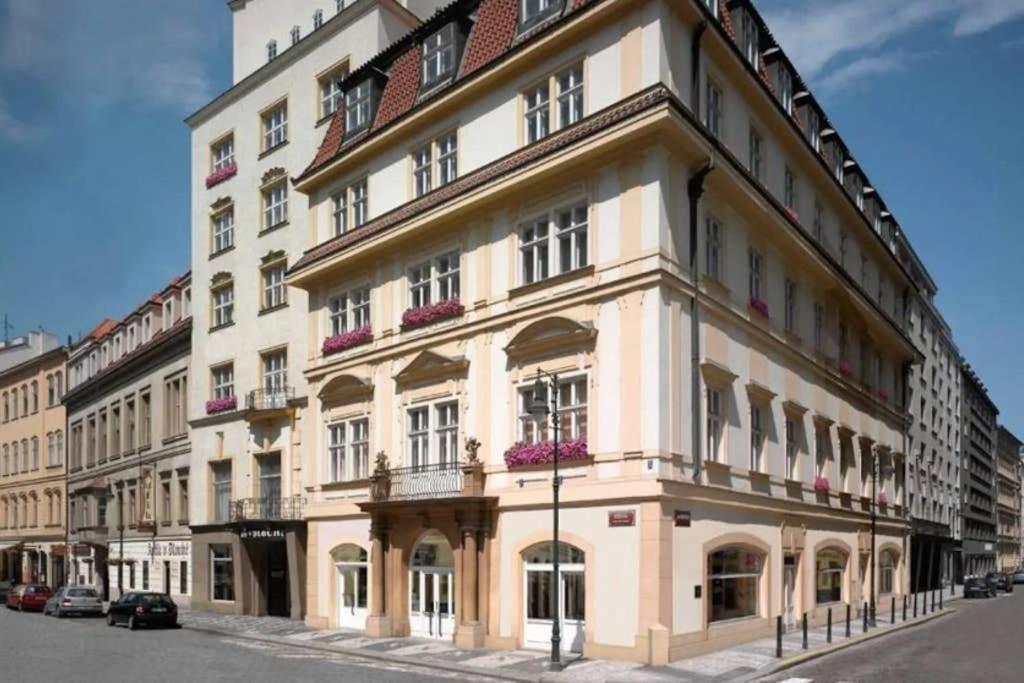 Unique Old Town Apartments At Palace Dlouha Prague Extérieur photo