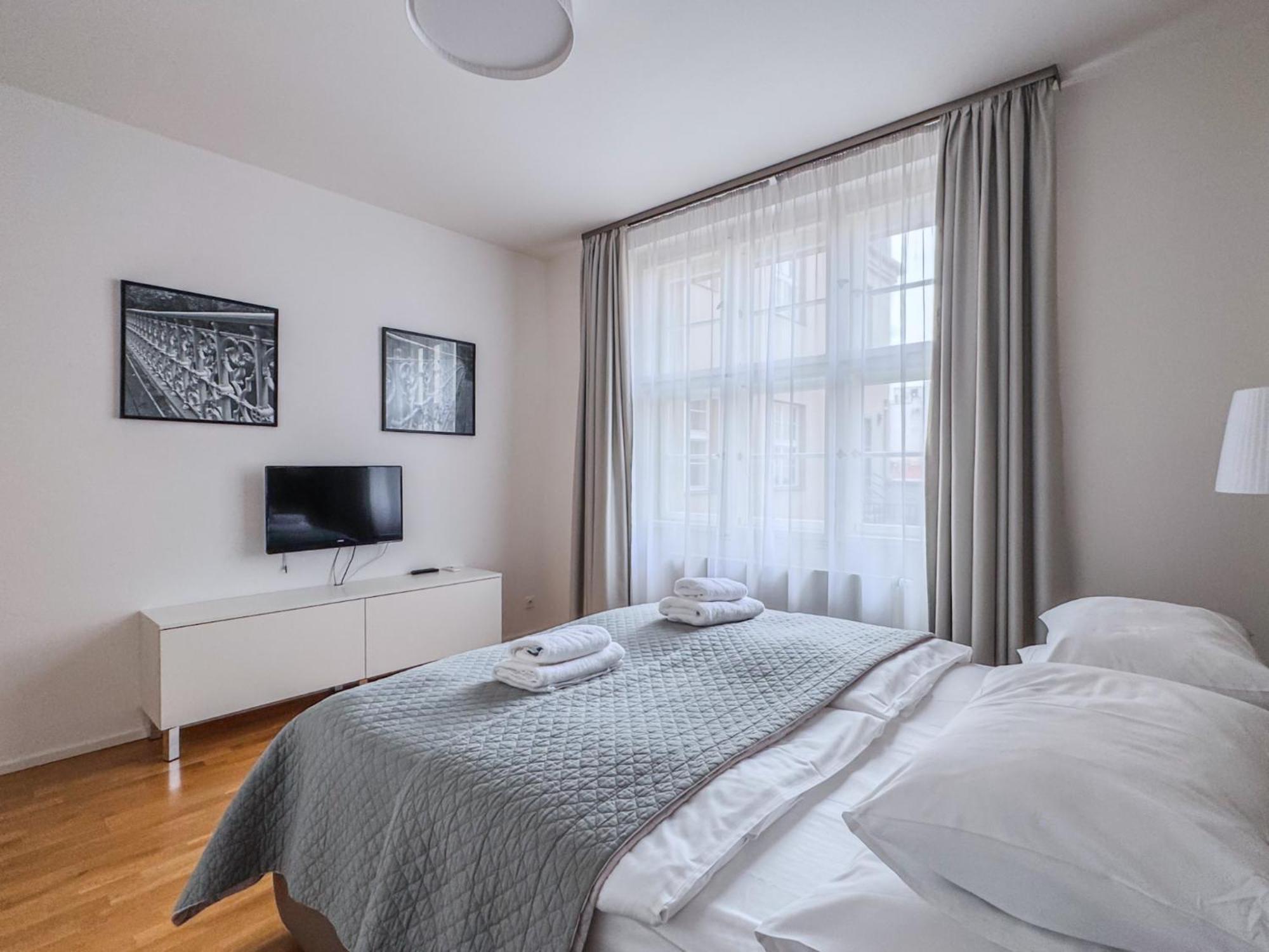 Unique Old Town Apartments At Palace Dlouha Prague Extérieur photo